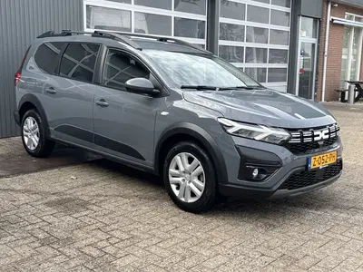 Dacia Jogger 1.0 TCe 110 Expression 7p. Airco Cruise co uit 2024
