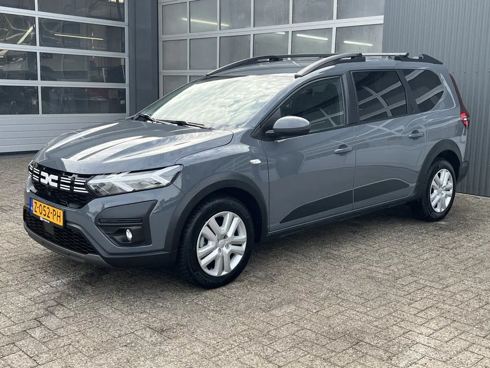 Dacia Jogger 1.0 TCe 110 Expression 7p. Airco Cruise co uit 2024, foto 2