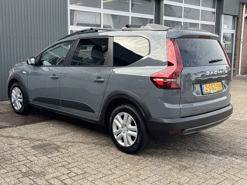 Dacia Jogger 1.0 TCe 110 Expression 7p. Airco Cruise co uit 2024, foto 3