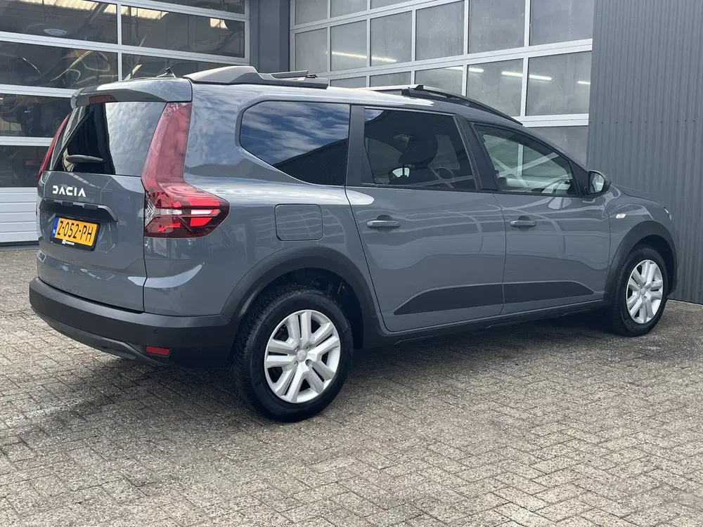 Dacia Jogger 1.0 TCe 110 Expression 7p. Airco Cruise co uit 2024, foto 4
