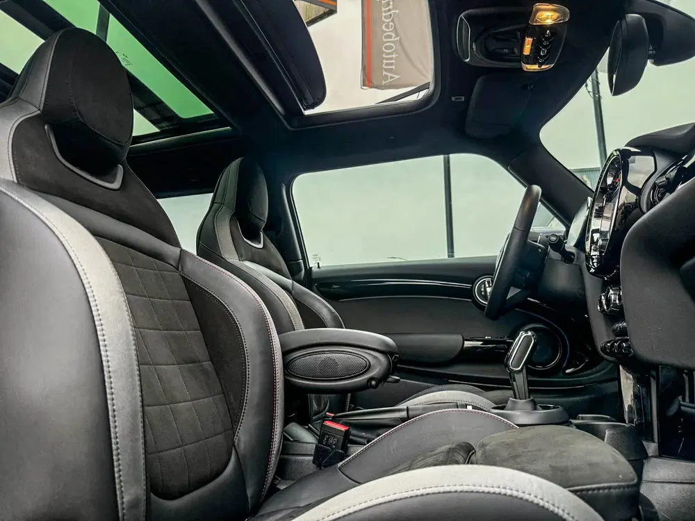 Mini John Cooper Works 2.0 Cooper S John Cooper Works F1 aut uit 2022, foto 6