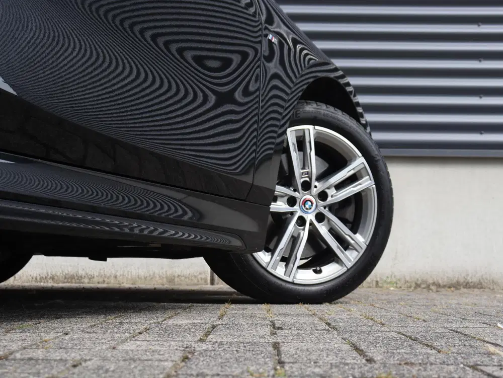 BMW 1-serie 5-deurs 120i uit 2022, foto 7