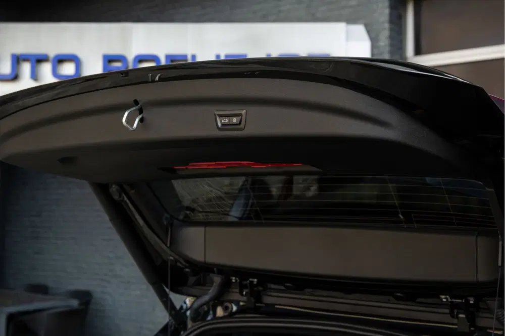 BMW iX1 xDrive30 Launch Edition 67 kWh M Sport uit 2023, foto 11
