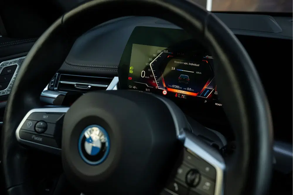 BMW iX1 xDrive30 Launch Edition 67 kWh M Sport uit 2023, foto 13