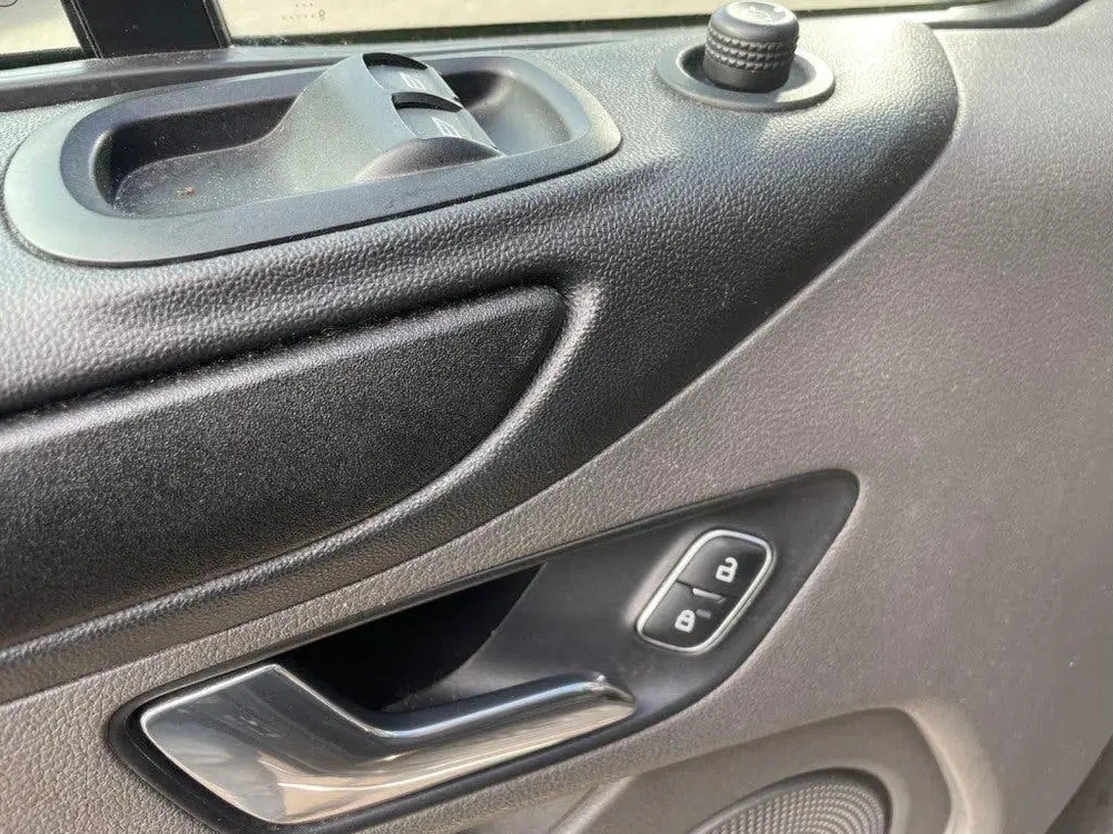 Ford Transit Custom 340 2.0 TDCI L2H1 Dubbel Cabine Automaat uit 2020, foto 9