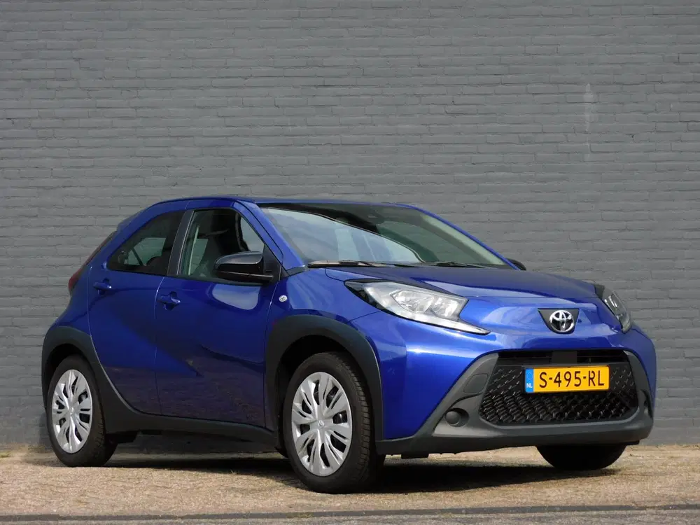 Toyota Aygo X 1.0 VVT-i MT Play CARPLAY uit 2023, foto 2