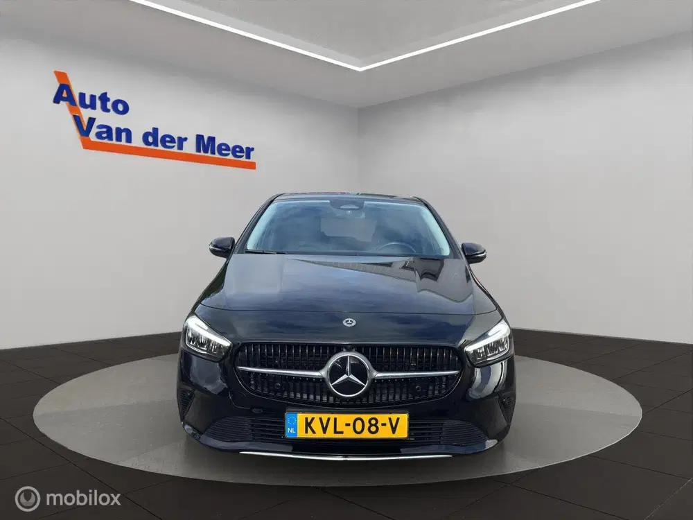 Mercedes-Benz B-Klasse Mercedes B-klasse 180 Luxury Line uit 2023, foto 3