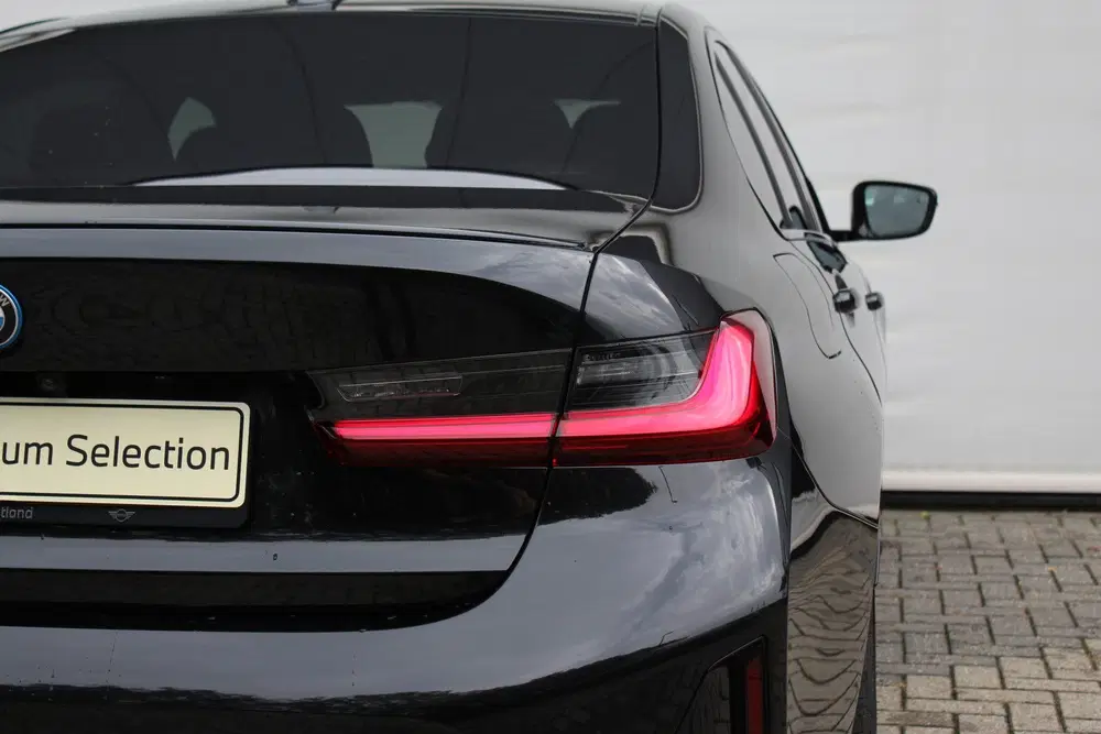 BMW 3-serie 330e M Sport Automaat uit 2026, foto 12