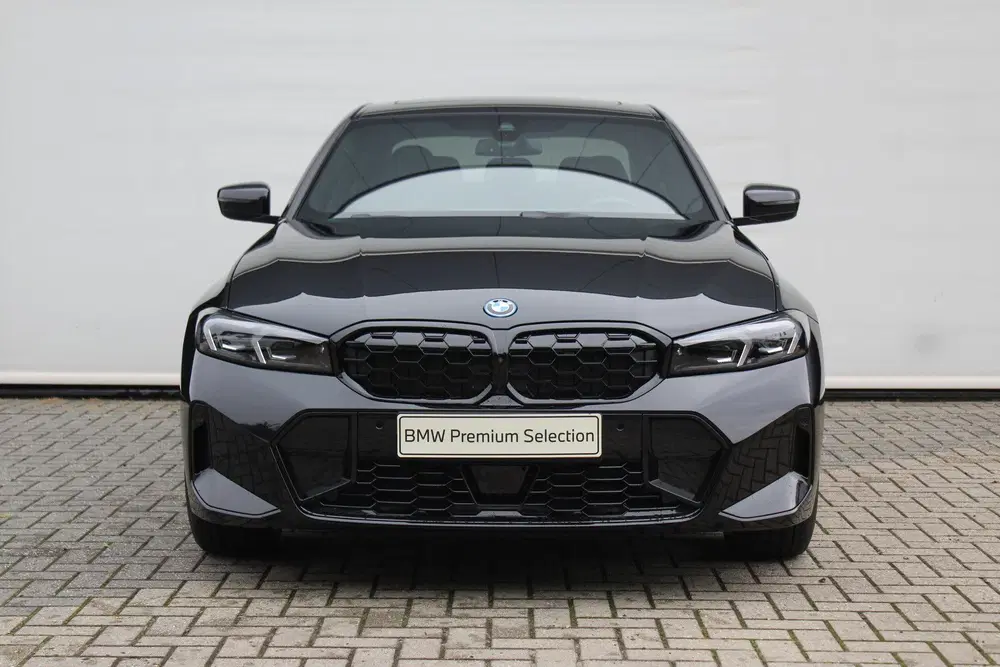 BMW 3-serie 330e M Sport Automaat uit 2026, foto 2