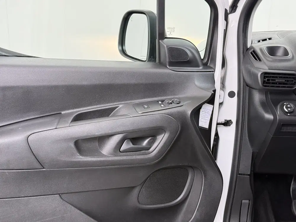 Opel Combo 1.5D L2H1 Edition Full Option Airco uit 2021, foto 15