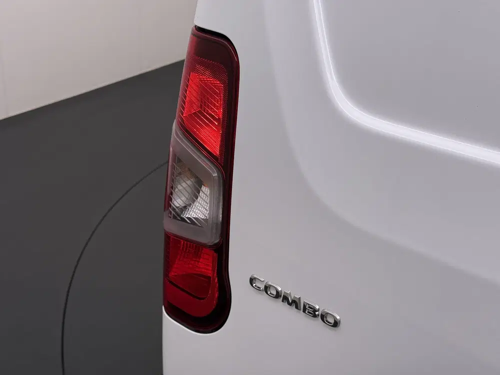 Opel Combo 1.5D L2H1 Edition Full Option Airco uit 2021, foto 6