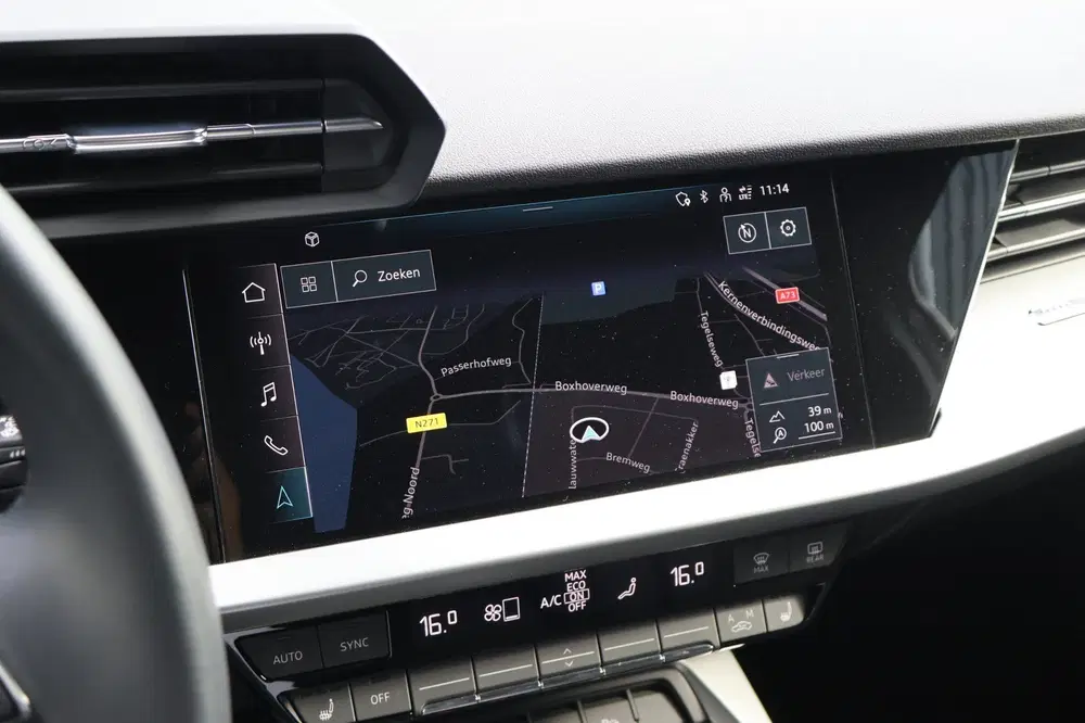 Audi A3 35 TFSI S Edition150 PK S-line Black Optic uit 2021, foto 13