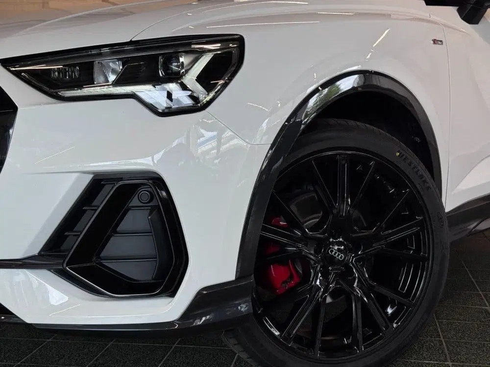 Audi Q3 35 TFSI S-Line Edition Black Pano Sfeerv C uit 2024, foto 5