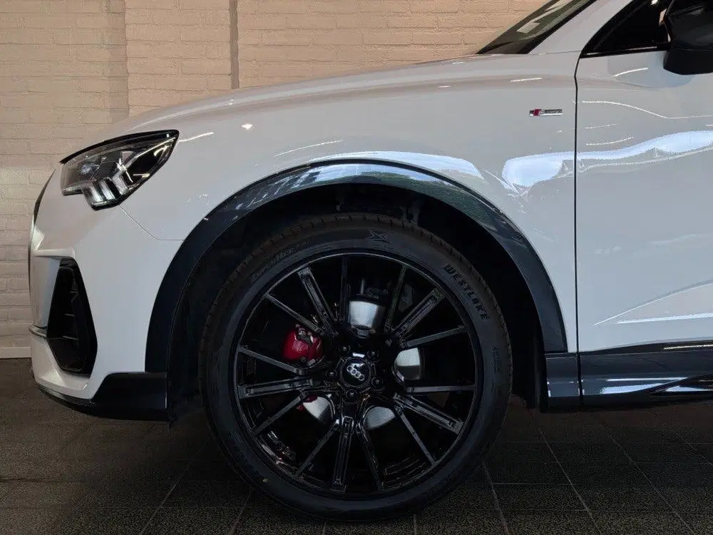 Audi Q3 35 TFSI S-Line Edition Black Pano Sfeerv C uit 2024, foto 8
