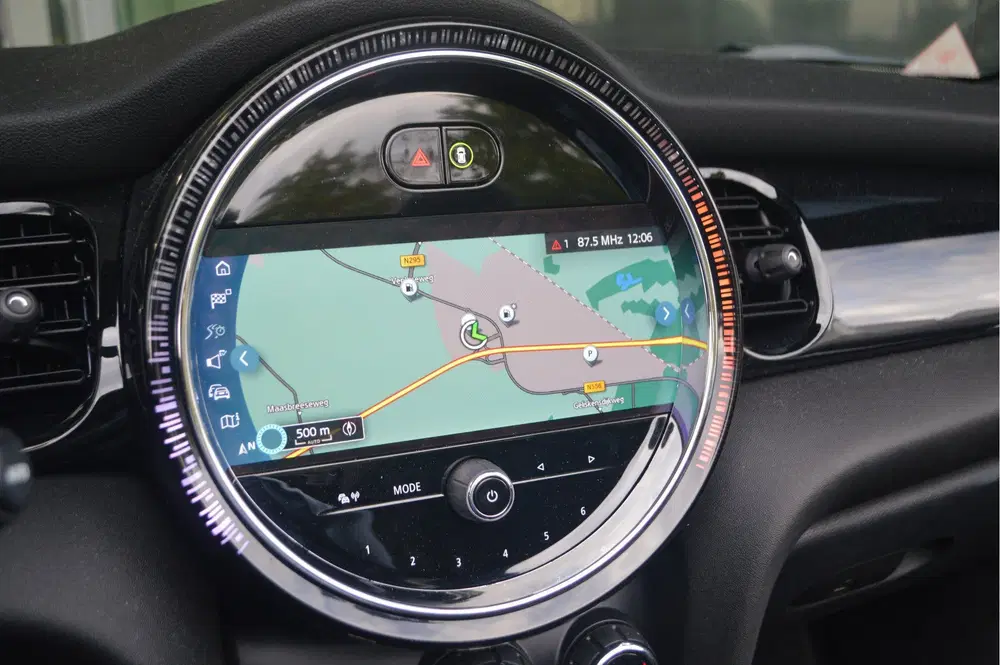 Mini Cabrio Cooper JCW Automaat uit 2022, foto 10
