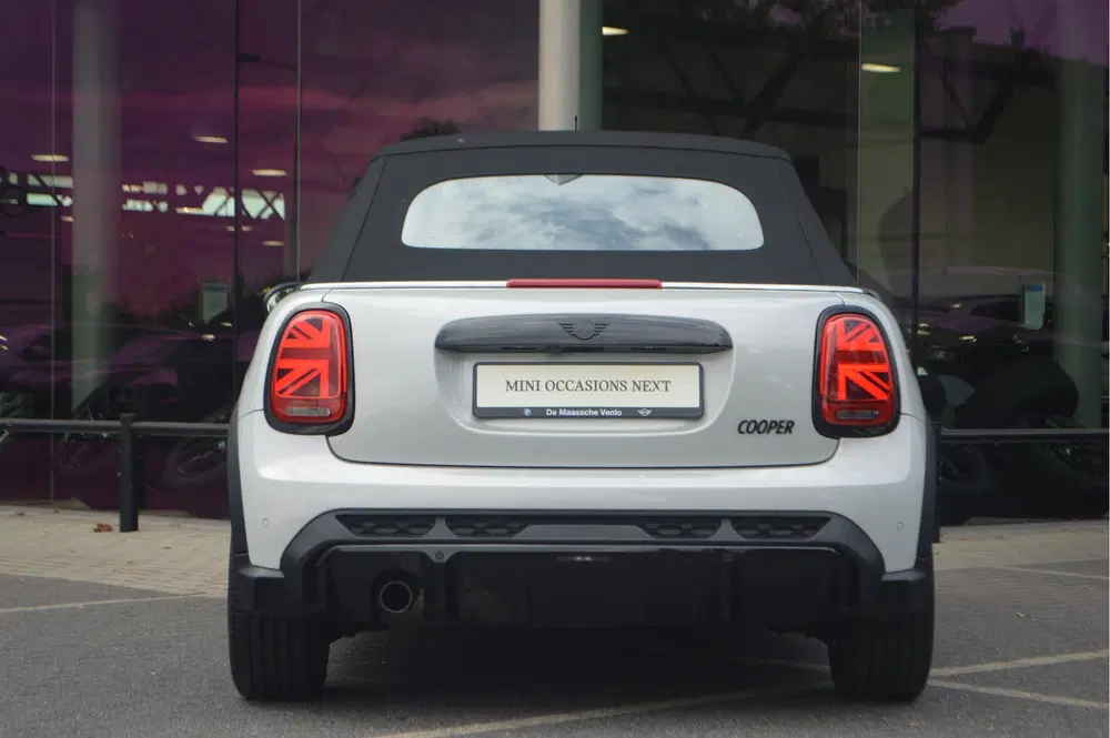 Mini Cabrio Cooper JCW Automaat uit 2022, foto 6