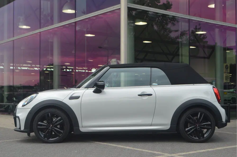 Mini Cabrio Cooper JCW Automaat uit 2022, foto 7