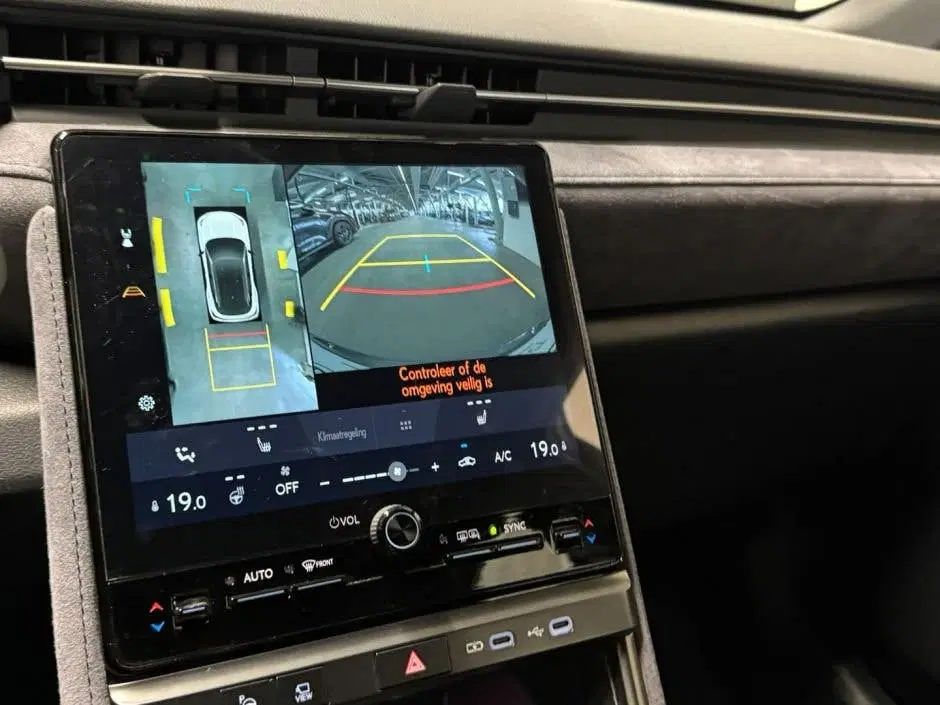 Lexus LBX 1.5 Original Edition 2WD uit 2024, foto 11