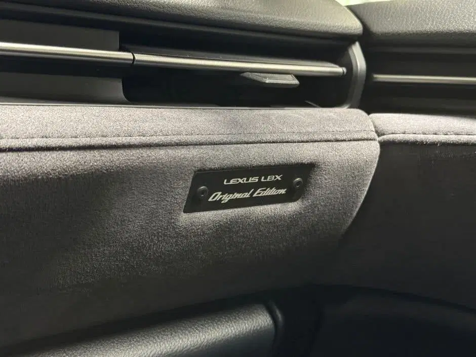 Lexus LBX 1.5 Original Edition 2WD uit 2024, foto 15