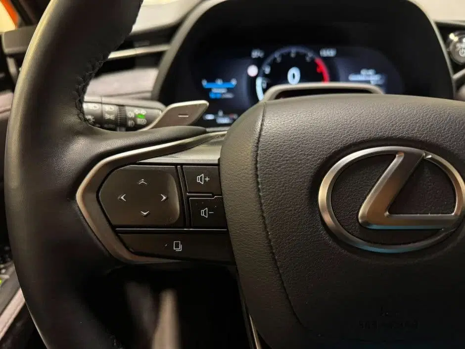 Lexus LBX 1.5 Original Edition 2WD uit 2024, foto 6
