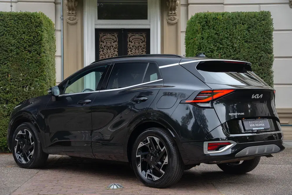 Kia Sportage 1.6 T-GDi Plug-in Hybrid AWD GT-PlusLine L uit 2022, foto 2