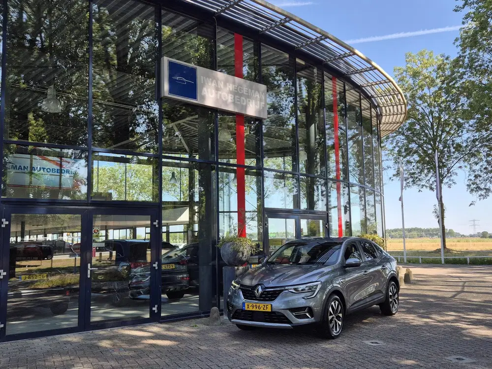 Renault Arkana 1.6 E-Tech hybrid 145 evolution uit 2022, foto 3