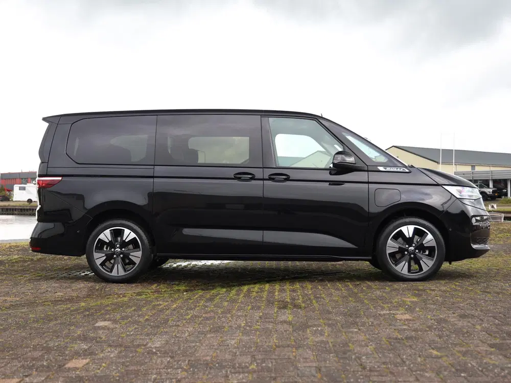 Volkswagen Multivan Bulli Edition L2 1.5 eHybrid EU6 180 kW uit 2026, foto 2