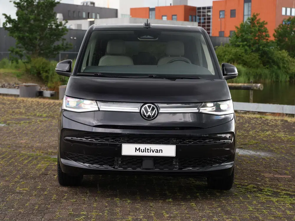 Volkswagen Multivan Bulli Edition L2 1.5 eHybrid EU6 180 kW uit 2026, foto 4