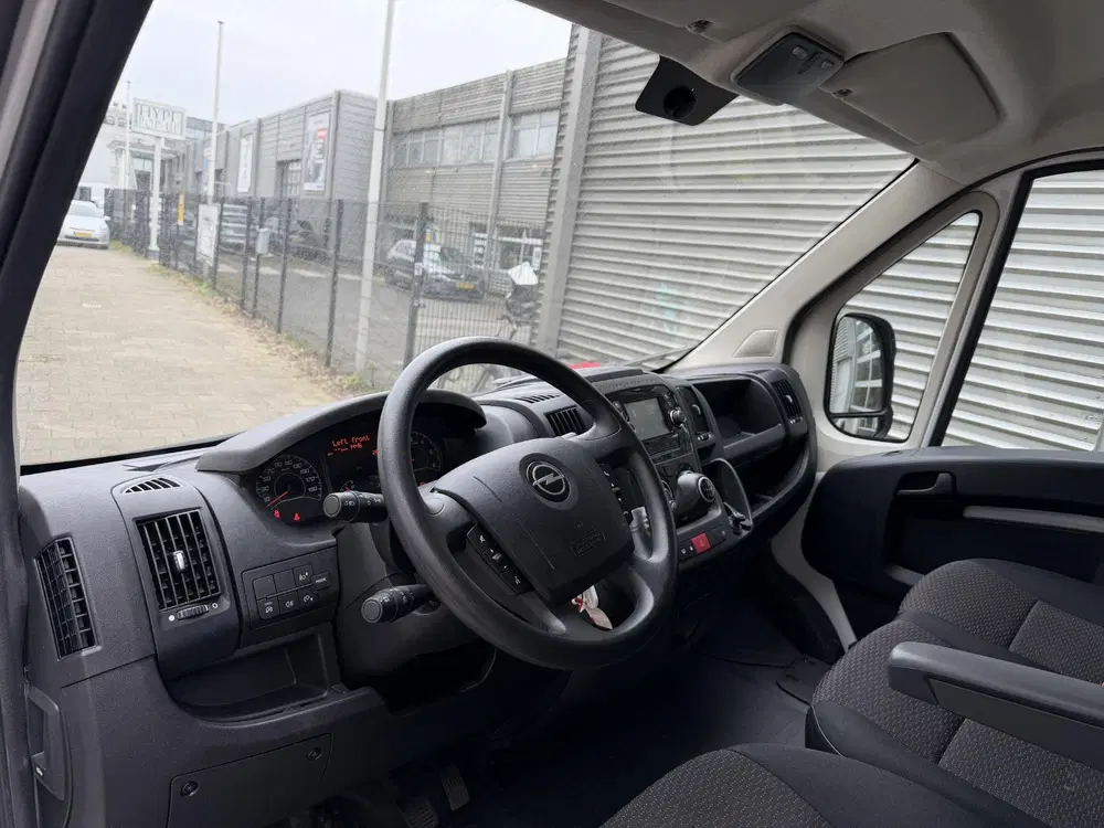 Opel Movano 2.2D 120 L2H2 EDITION AIRCO. NAVIGATIE. AC uit 2022, foto 9