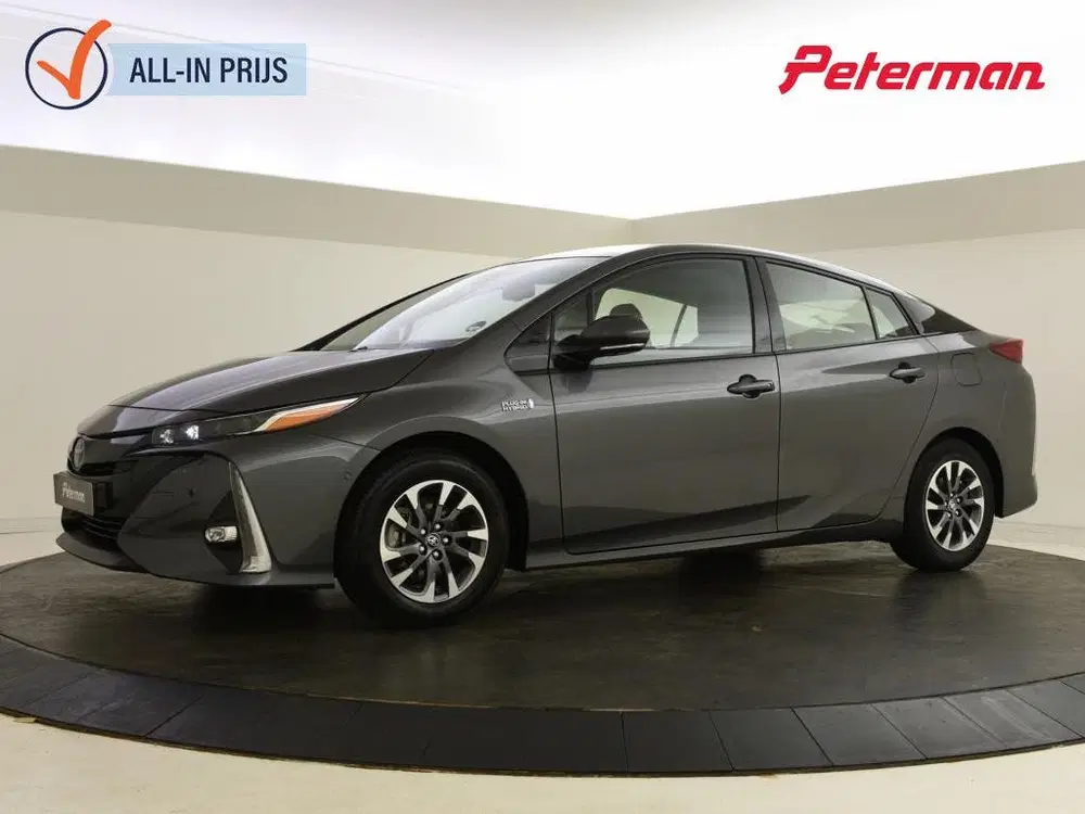 Toyota Prius 1.8 Plug-in Executive uit 2021