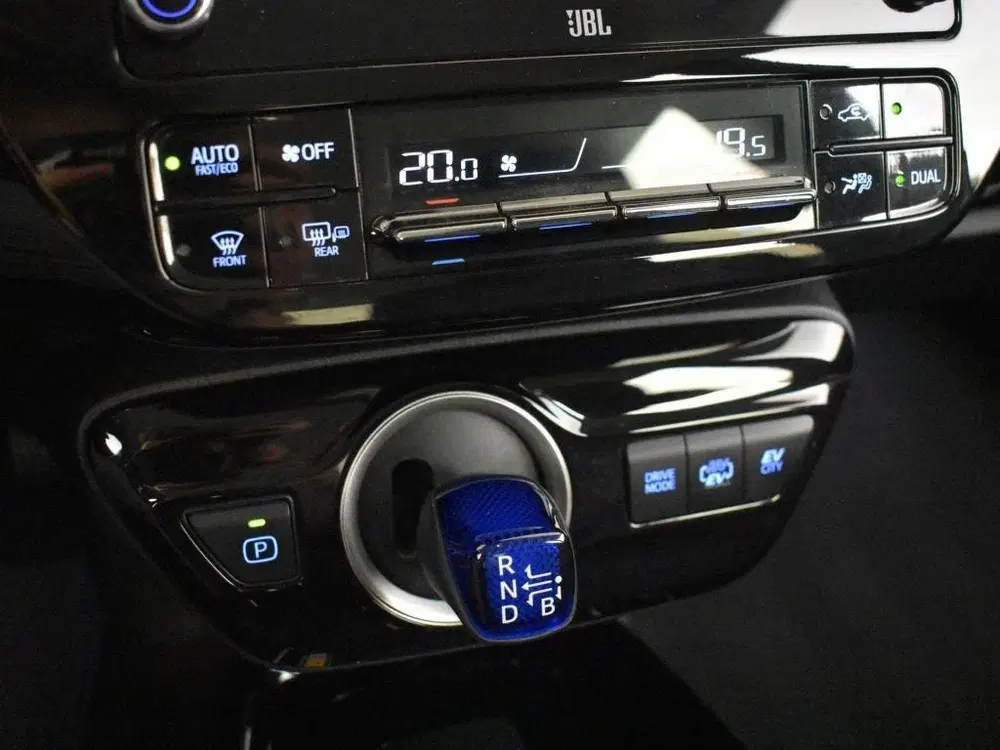 Toyota Prius 1.8 Plug-in Executive uit 2021, foto 14
