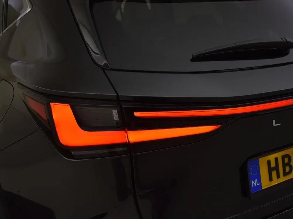 Lexus NX 450h+ Plug-In Hybrid AWD Executive Line uit 2024, foto 11