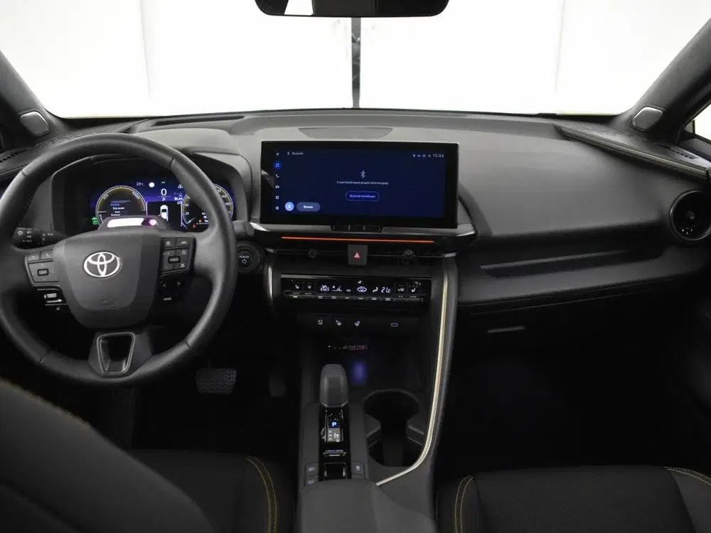 Toyota C-HR 2.0 PHEV 220 Executive Bi-Tone uit 2024, foto 4