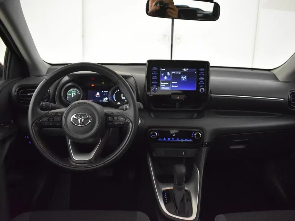 Toyota Yaris 1.5 Hybrid Dynamic uit 2023, foto 3