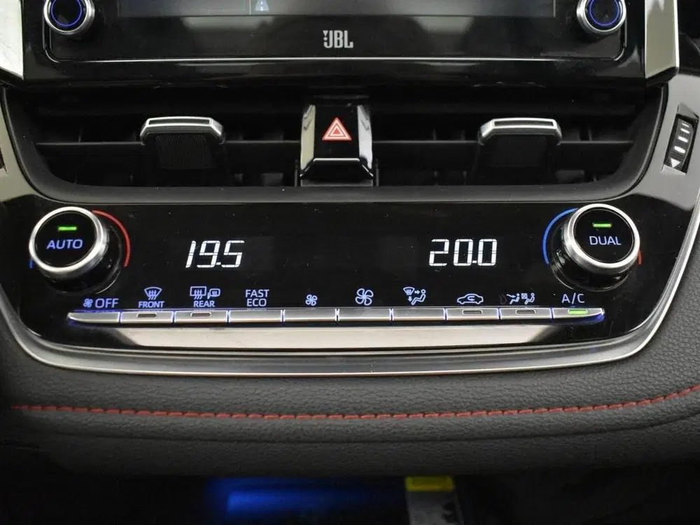 Toyota Corolla 2.0 Hybrid Executive uit 2019, foto 13