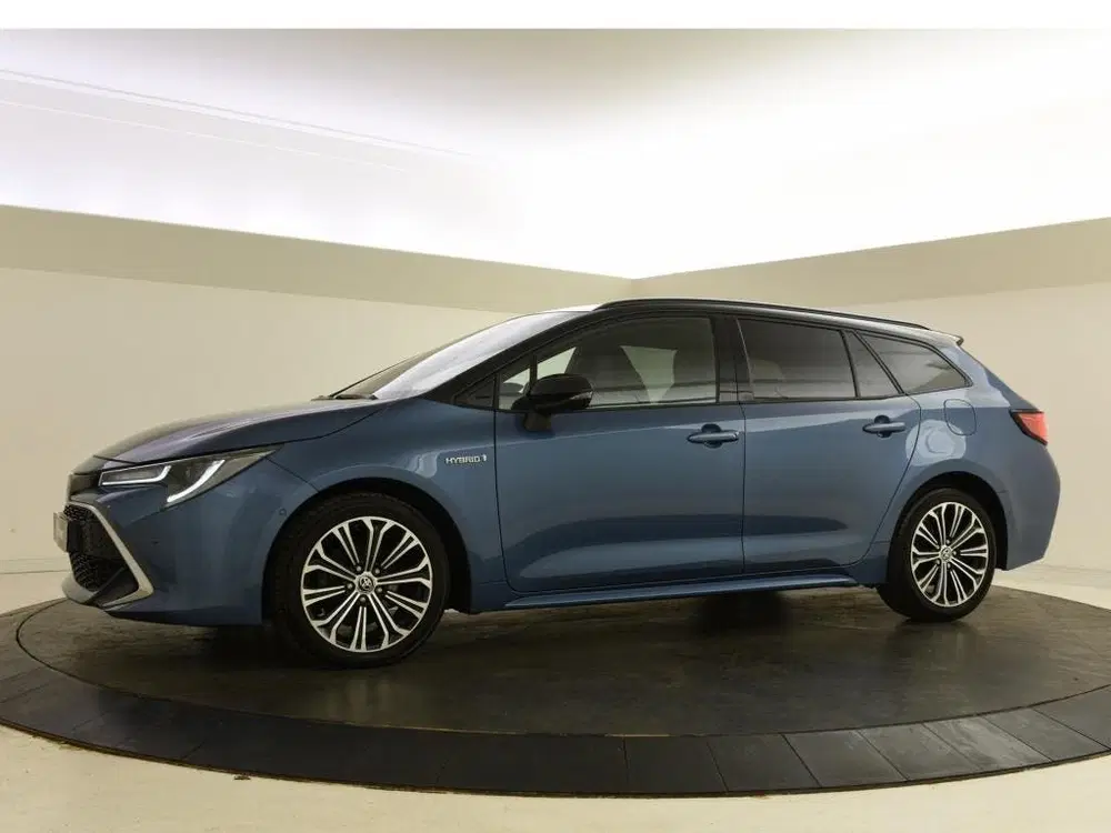 Toyota Corolla 1.8 Hybrid Executive Bi-Tone uit 2022, foto 5
