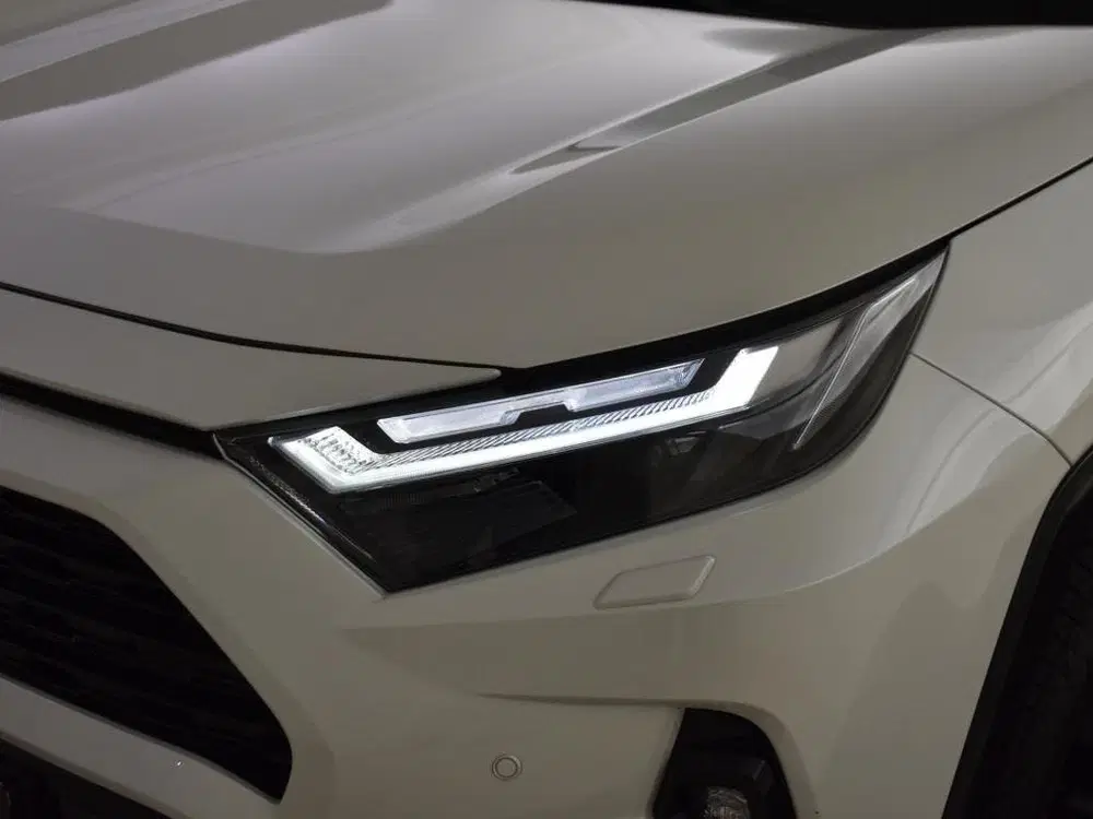 Toyota RAV 4 2.5 Hybrid Style Bi Tone uit 2024, foto 10