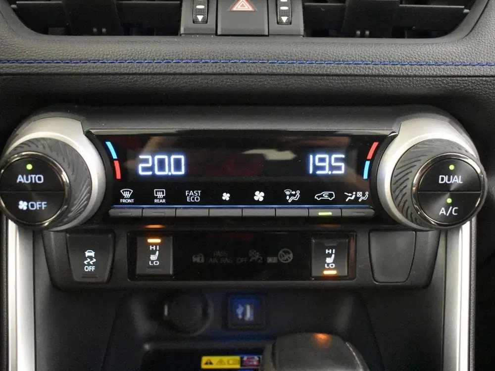 Toyota RAV 4 2.5 Hybrid Style Bi Tone uit 2024, foto 13