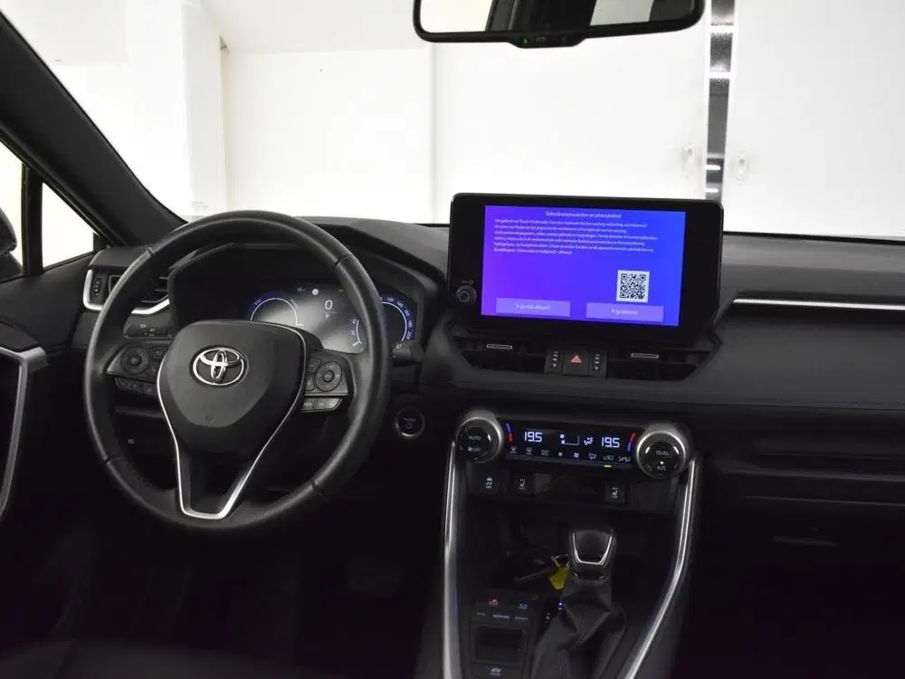 Toyota RAV 4 2.5 Hybrid Style Bi Tone uit 2024, foto 3