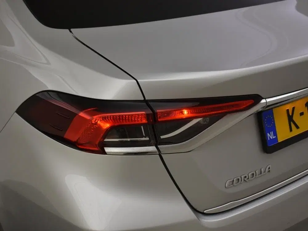 Toyota Corolla 1.8 Hybrid Dynamic uit 2021, foto 11