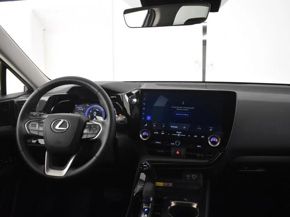 Lexus NX 450h+ AWD Luxury Line uit 2025, foto 4