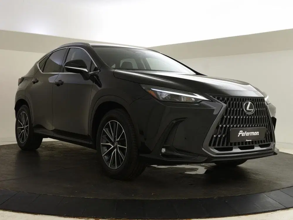 Lexus NX 450h+ AWD Luxury Line uit 2025, foto 5