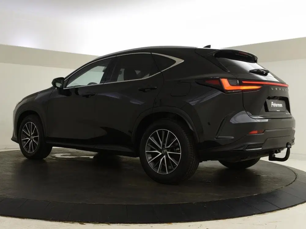 Lexus NX 450h+ AWD Luxury Line uit 2025, foto 6