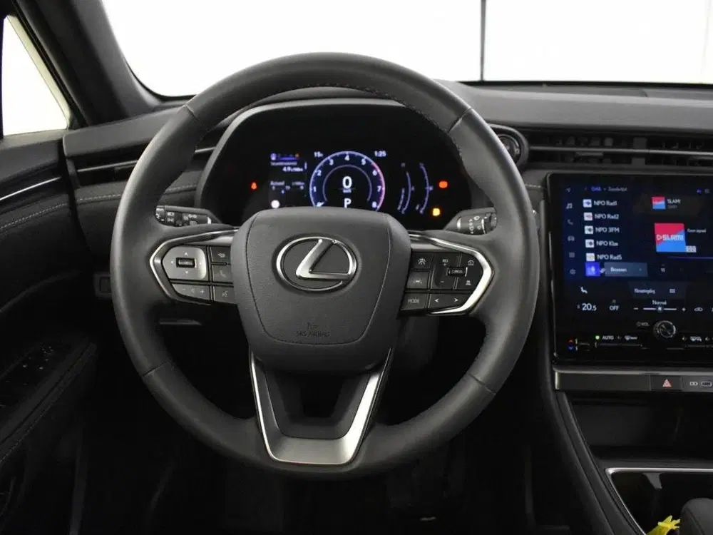 Lexus LBX 2WD uit 2024, foto 13
