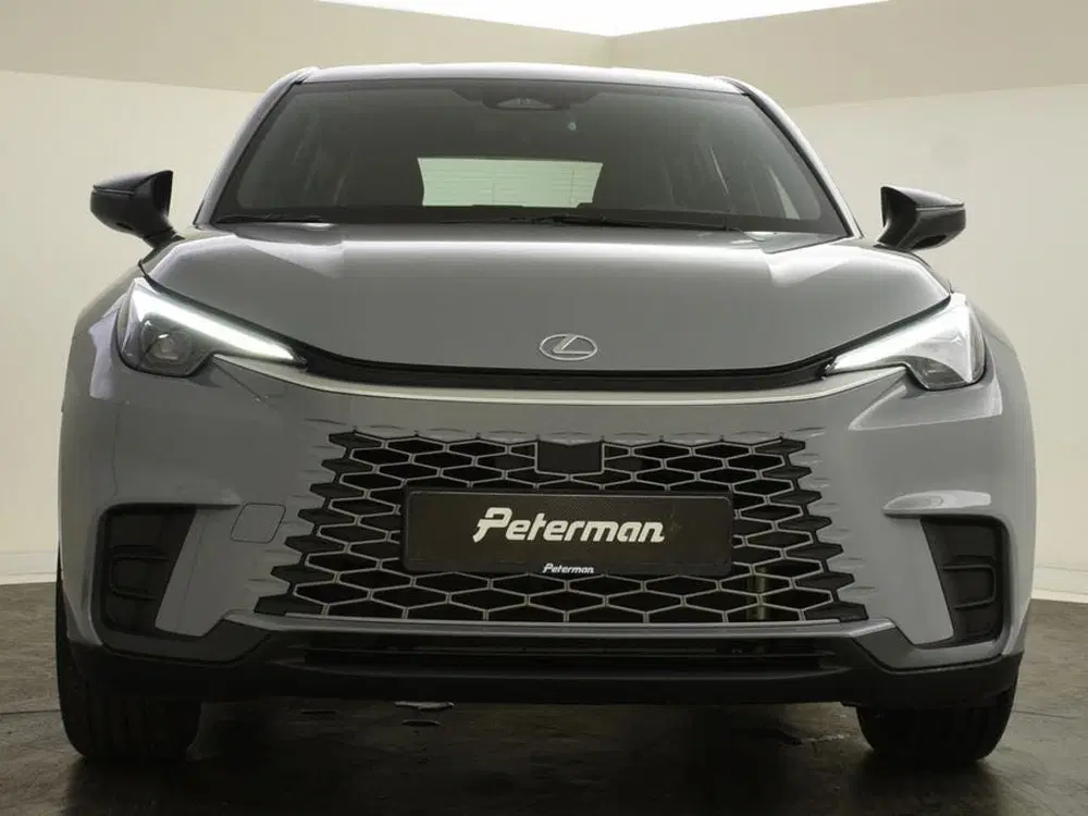 Lexus LBX 2WD uit 2024, foto 7