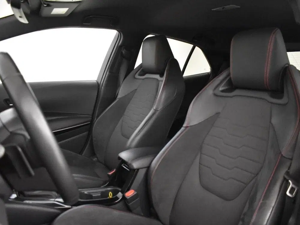 Toyota Corolla 2.0 Hybrid Executive uit 2019, foto 11