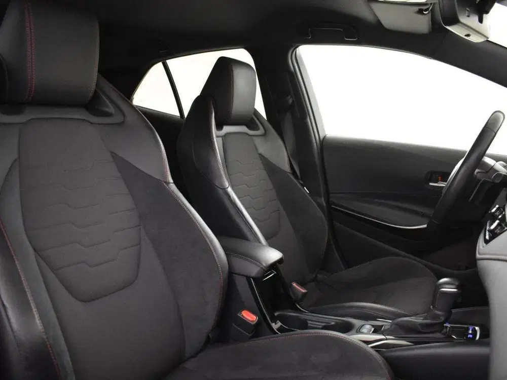 Toyota Corolla 2.0 Hybrid Executive uit 2019, foto 4