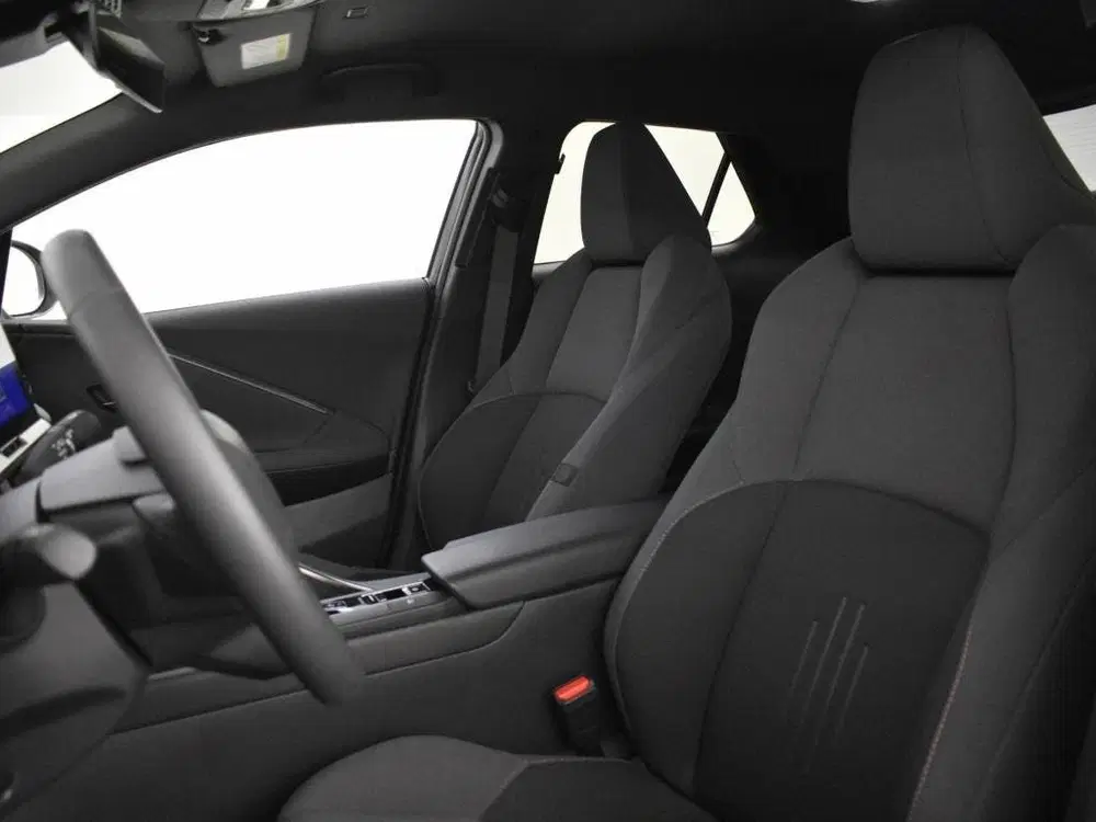 Toyota C-HR 1.8 Hybrid 140 First Edition uit 2025, foto 14
