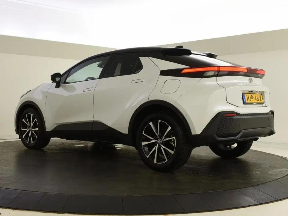 Toyota C-HR 1.8 Hybrid 140 First Edition uit 2025, foto 7