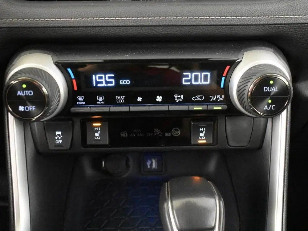 Toyota RAV 4 2.5 Hybrid AWD Dynamic uit 2024, foto 12